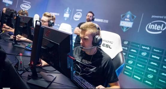 职业路口的 职业路口的