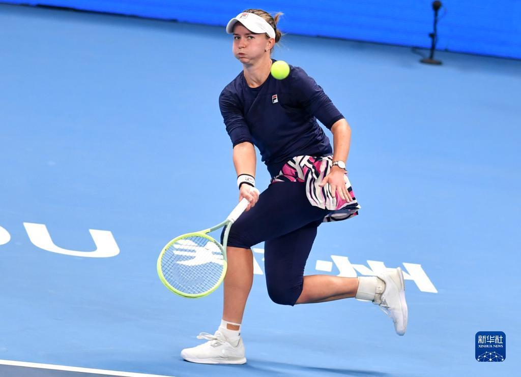 强敌面前 强敌面前