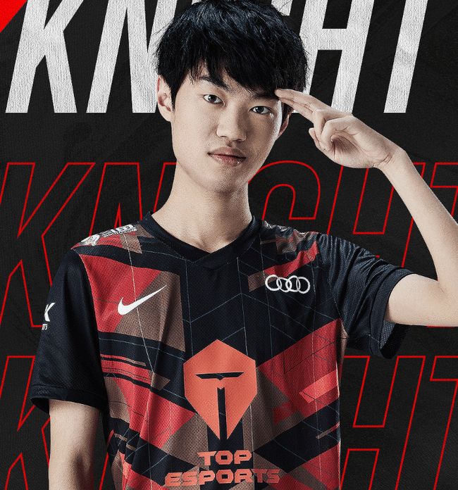 动正式站在 动正式站在