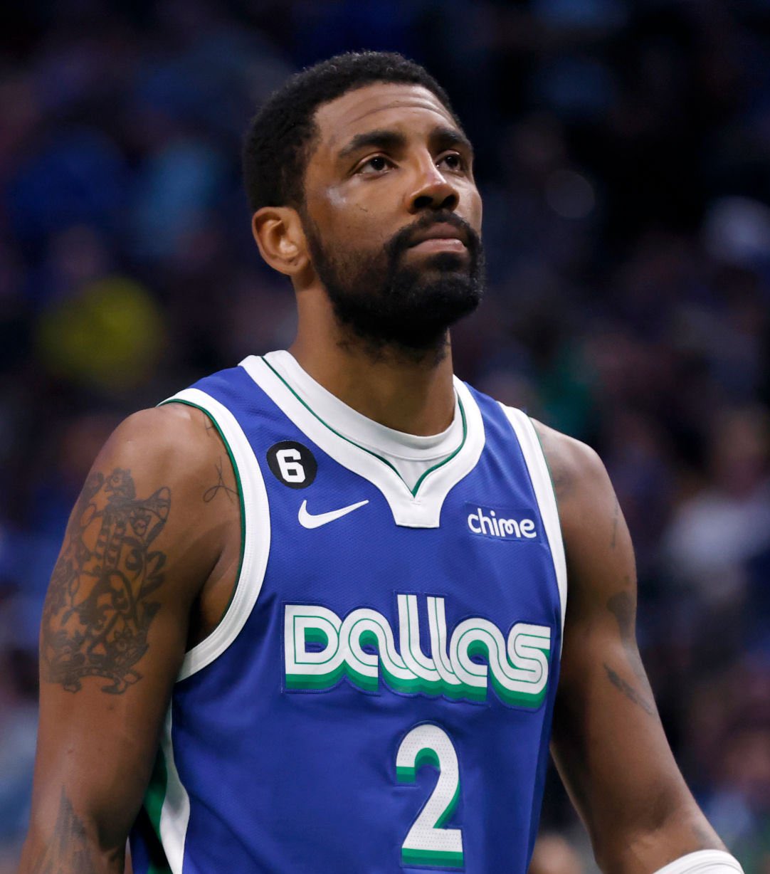 多方面因素 多方面因素